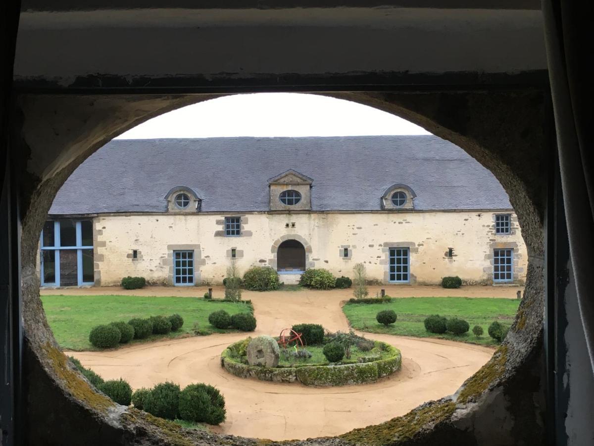 Chateau De La Chasse-Guerre Bed & Breakfast Hardanges Luaran gambar
