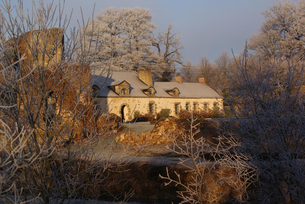 Chateau De La Chasse-Guerre Bed & Breakfast Hardanges Luaran gambar