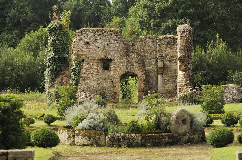 Chateau De La Chasse-Guerre Bed & Breakfast Hardanges Luaran gambar