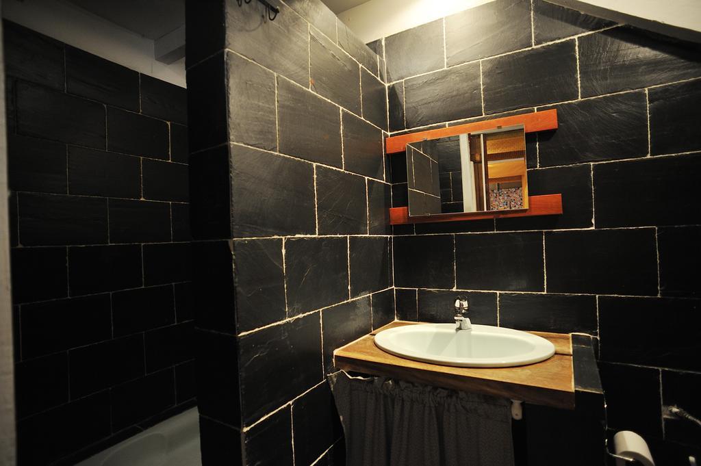 Chateau De La Chasse-Guerre Bed & Breakfast Hardanges Luaran gambar